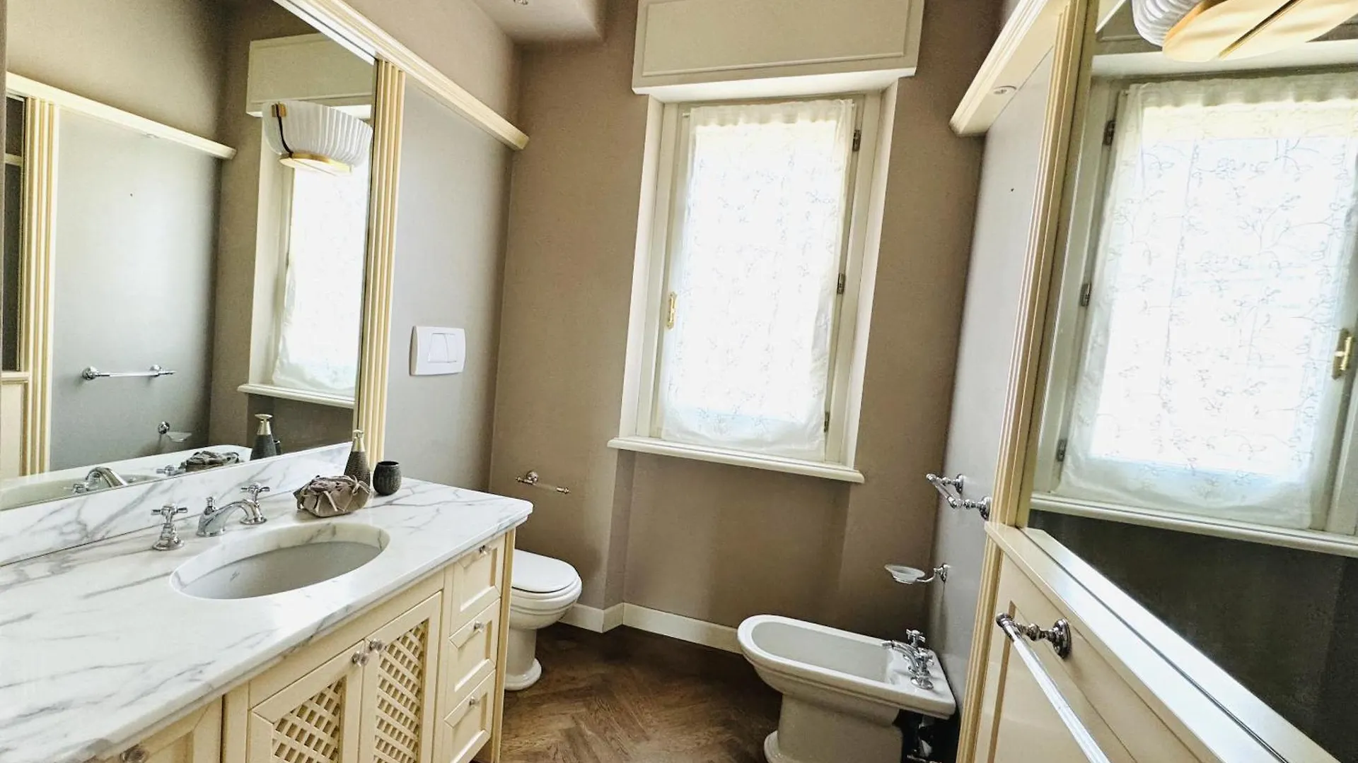 Bed & Breakfast Home Chic Prato Prato
